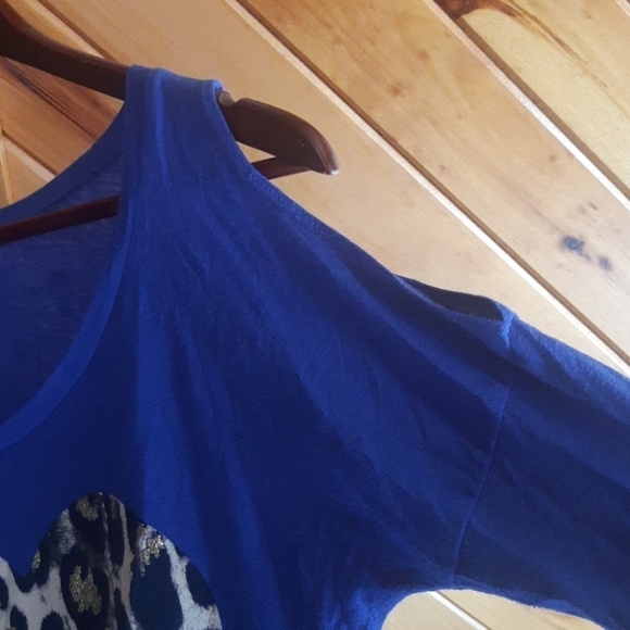 APPROPRIATE Behavior Cold Shoulder 196 - Picture 2 of 4